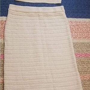 Chic Cream Knit Skirt Set